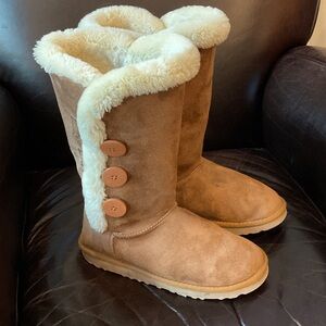 UGG Tan Shearling Winter Boots